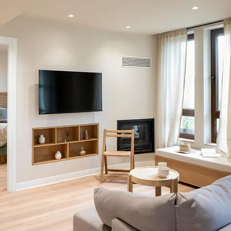 Maison - Elea לריסוס